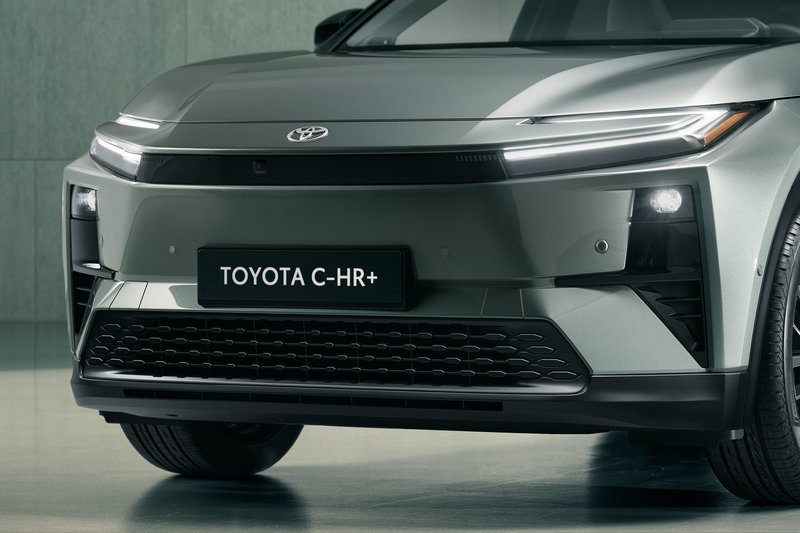 20250930_SUV C-HR+_J.jpg