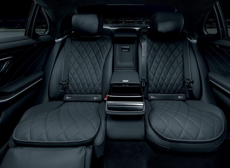 20251005_Mercedes-Benz S-Class (5).jpg
