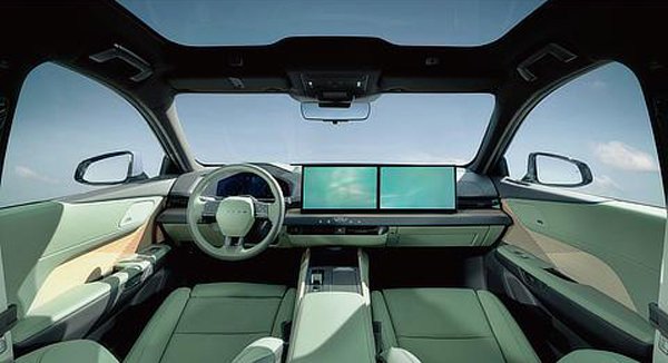 20251009_LEXUS-ES_5.jpg