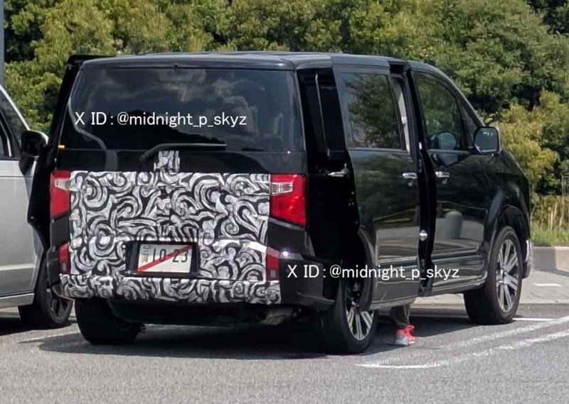 ▲Mitsubishi 招牌 MPV 车款 Delica D:5 测试车现身,推测是最终版本。