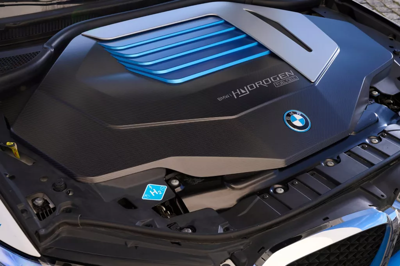 ▲BMW 首次将氢燃料电池动力导入量产,展现进军新能源领域的决心。