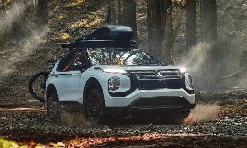 ▲图为现行款 Outlander Trail Edition。