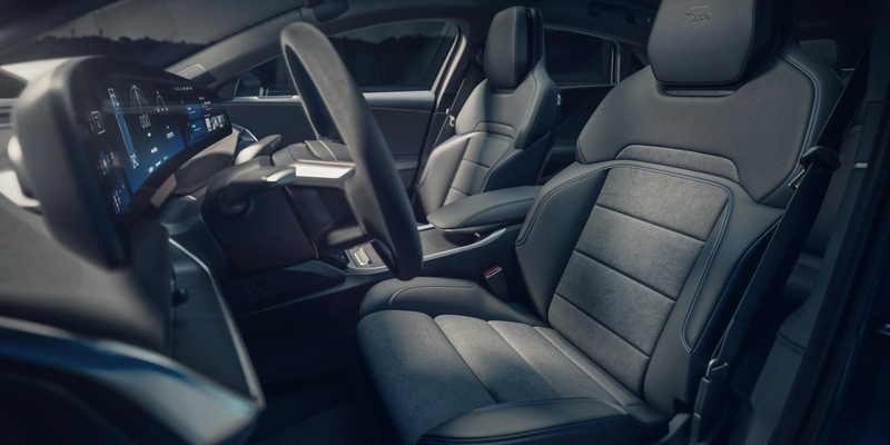 20251023_Lucid Air Sapphire_E.png