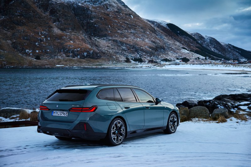 240214_BMW i5 04.jpg