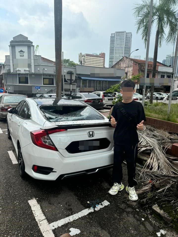 ▲男司机感谢网民对其轿车的关心。