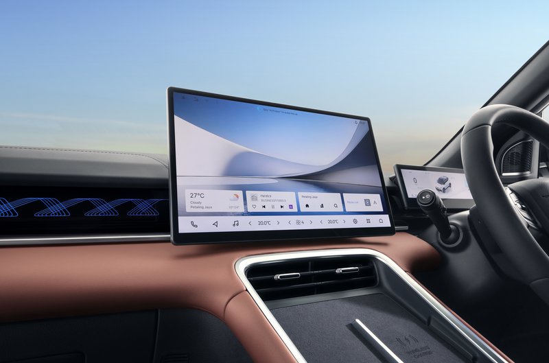 ALL-NEW X50 14.6 inch Head Unit.jpg