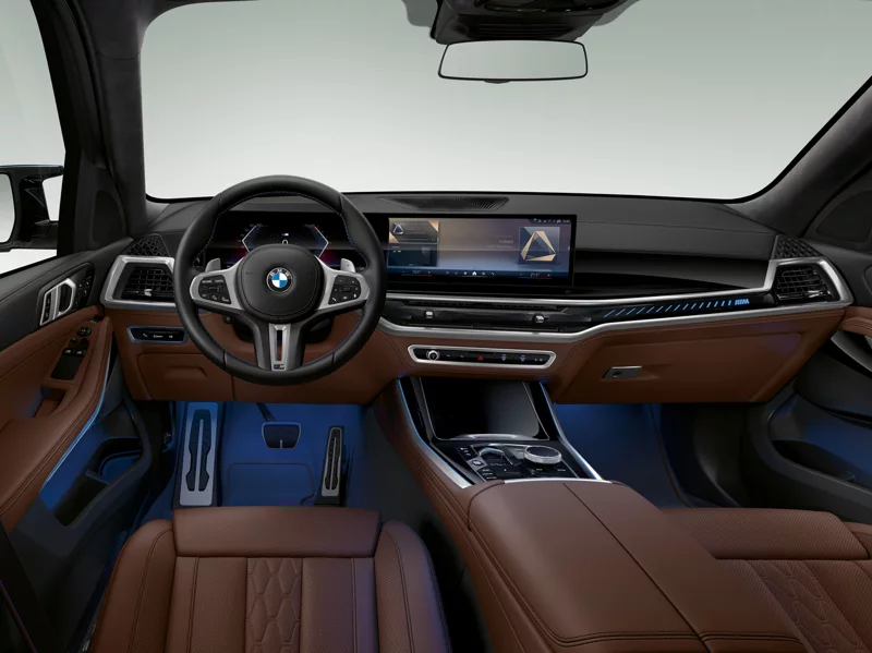 ▲内装搭载Curved Display,包括14.9寸多媒体车载系统、以及12.3寸的数位码仪表。