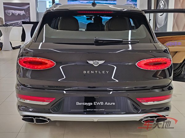 Bentley-Bentayga-EWB-Azure-03.jpg