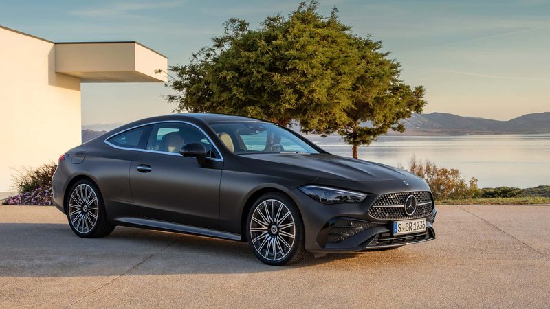 ▲CLE是取代C-Class、E-Class的Coupe双门跑车与Cabriolet敞篷车的全新车系。