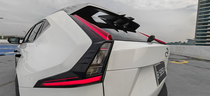 Emkoo-Tail light.jpg