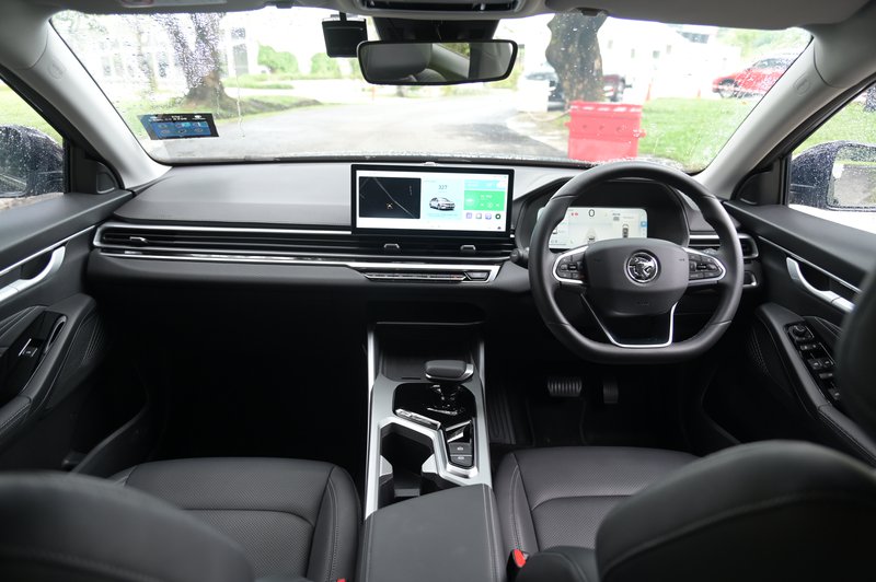 FE240402skhA30.JPG