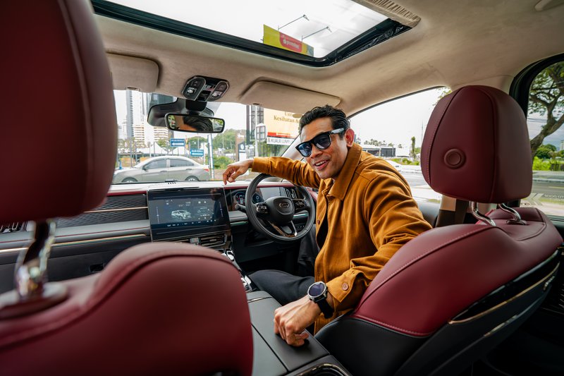 GAC M8 PHEV x Remy Driver Seat.jpg