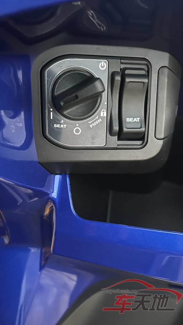 ▲Vario 160配备了Honda Smart Key System智能钥匙技术,可以方便地解锁和启动车辆。
