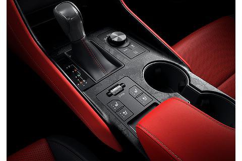 LEXUS IS_1190925_F.jpg
