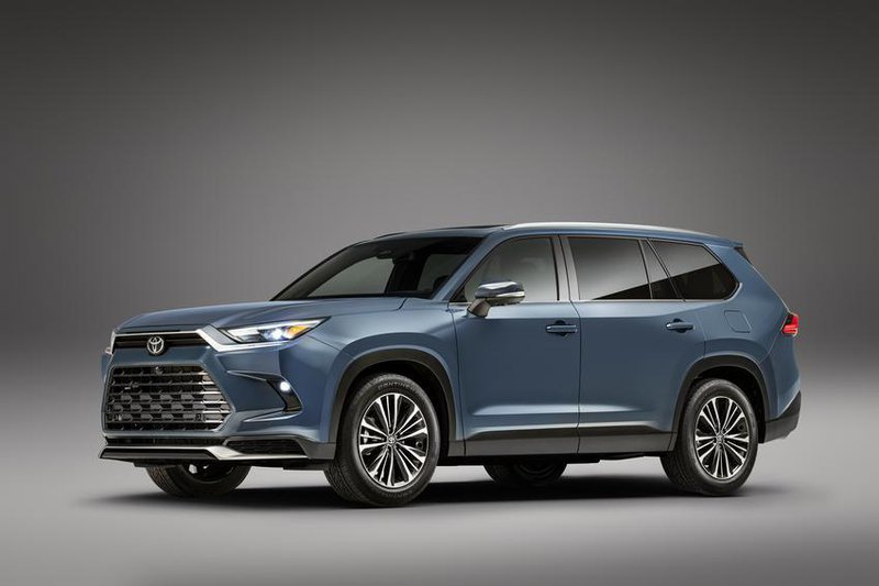 ▲Toyota发表全新旗舰休旅Grand highlander，Lexus双生车TX预期也将于今年跟进发表。