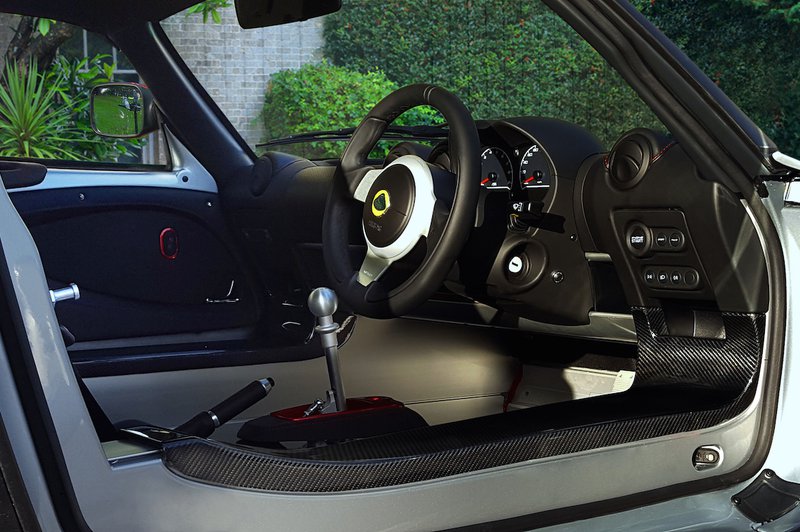 Lotus Exige Sport 380 Interior 2 Image_0.jpg