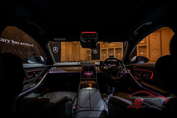 MB-S-Class_-63.jpg