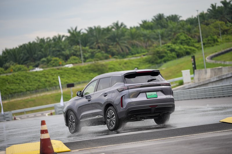 Media Drive - T7 T8 PHEV (14).jpg