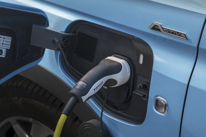 NewTourneoConnectPHEV_17.jpg