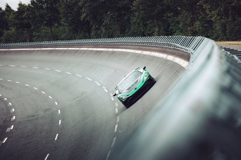 Rimac-Nevera-R-sets-multiple-world-records-8.jpg