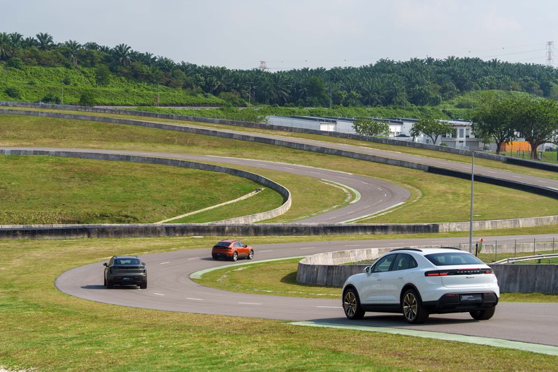 Sportscar, Electrified #19.jpg
