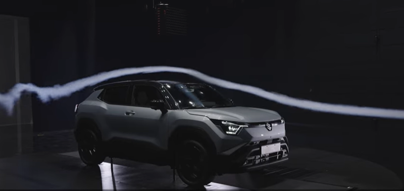 Suzuki e Vitara130925_2.png