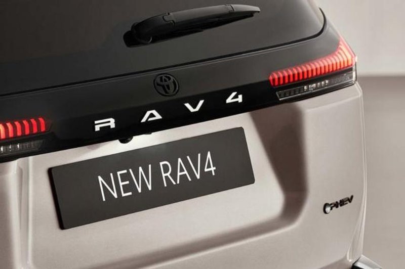 Toyota 正式澄清，不会采用 BYD 的插电式油电系统。