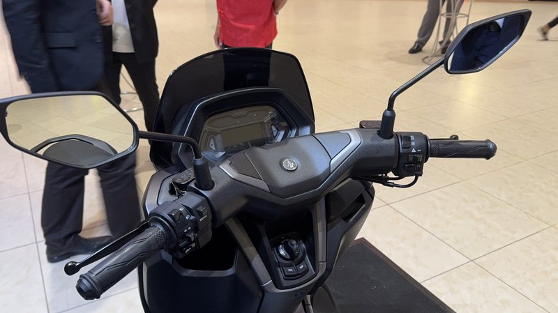 Yamaha NMAX ABS_FE20250117lckY-07.jpg