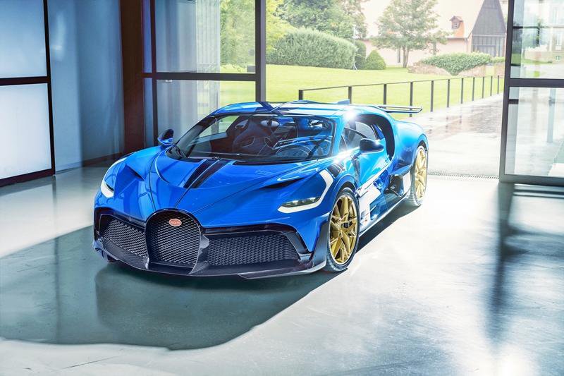 bugatti divo.jpg