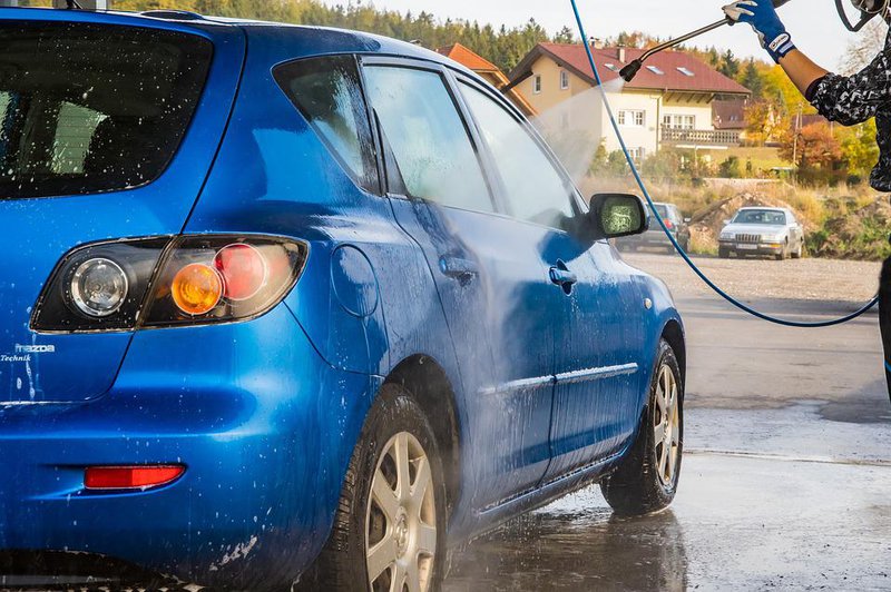 car detailing_auto-2875254_PIXABAY.jpg