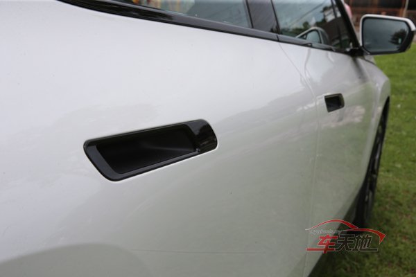 BMWiX_05