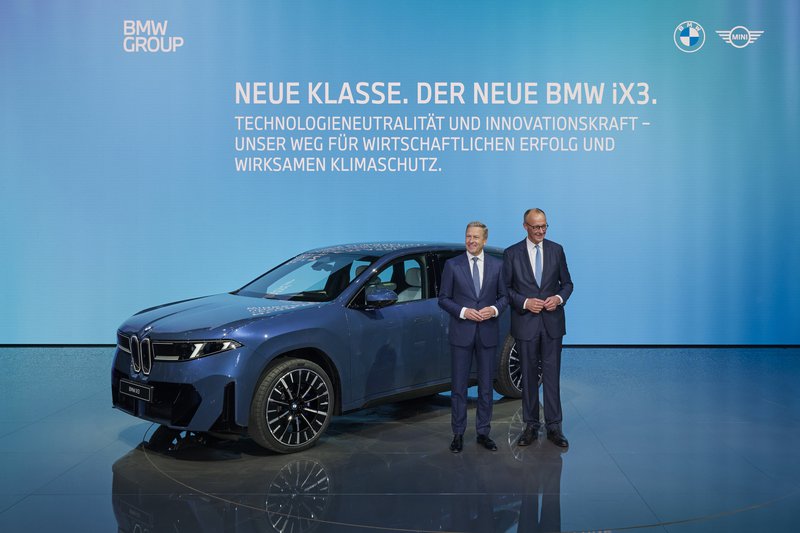iX3 4 110925.jpg