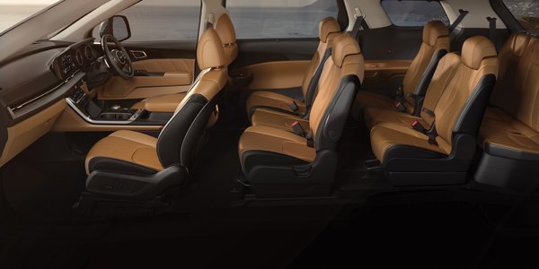 ▲座椅以2-3-3-3方式排阵的Kia Carnival。