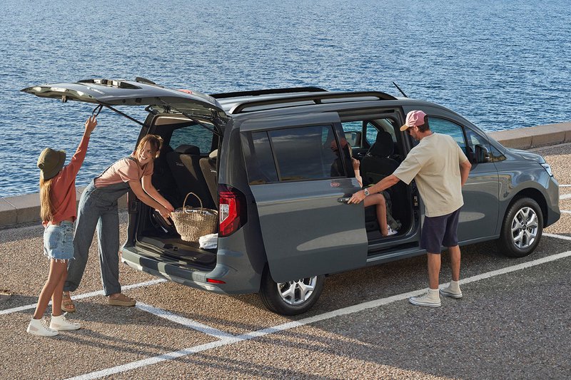 nissan-townstar-evalia-2024-05-min.jpg